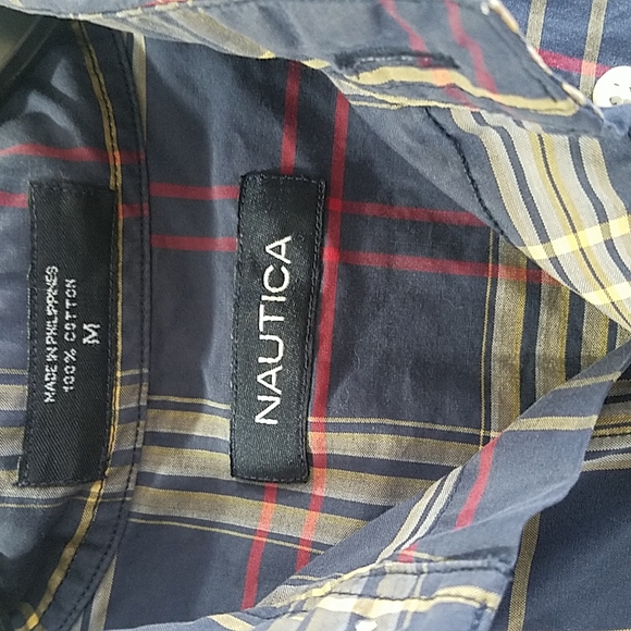 NAUTICA Men's Short Sleeve Button Up Shirt - Picture 2 of 2